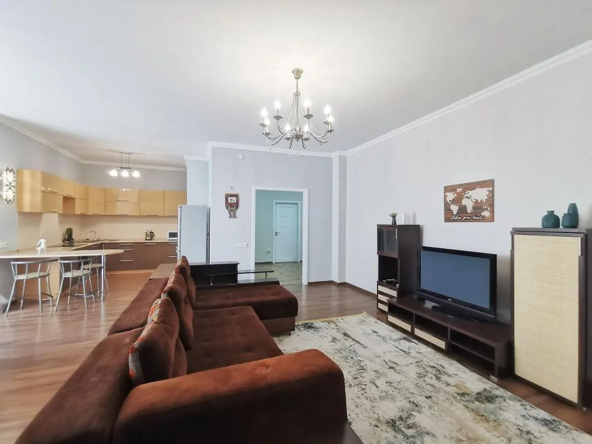 Апартаменты Moon Apartments - Manhattan Almati