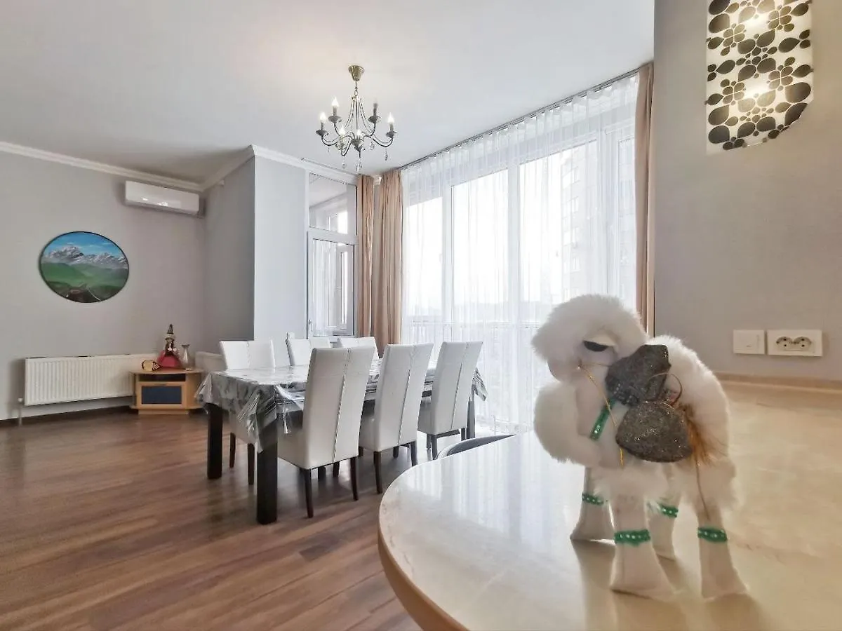 Апартаменты Moon Apartments - Manhattan Almati 0*,  Kazahsztán