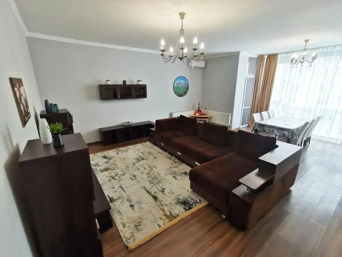 Апартаменты Moon Apartments - Manhattan Almati