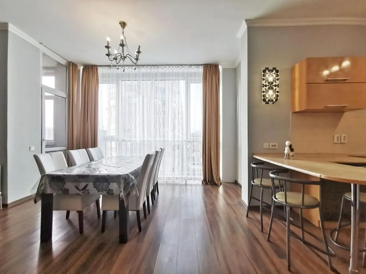 Апартаменты Moon Apartments - Manhattan Almati