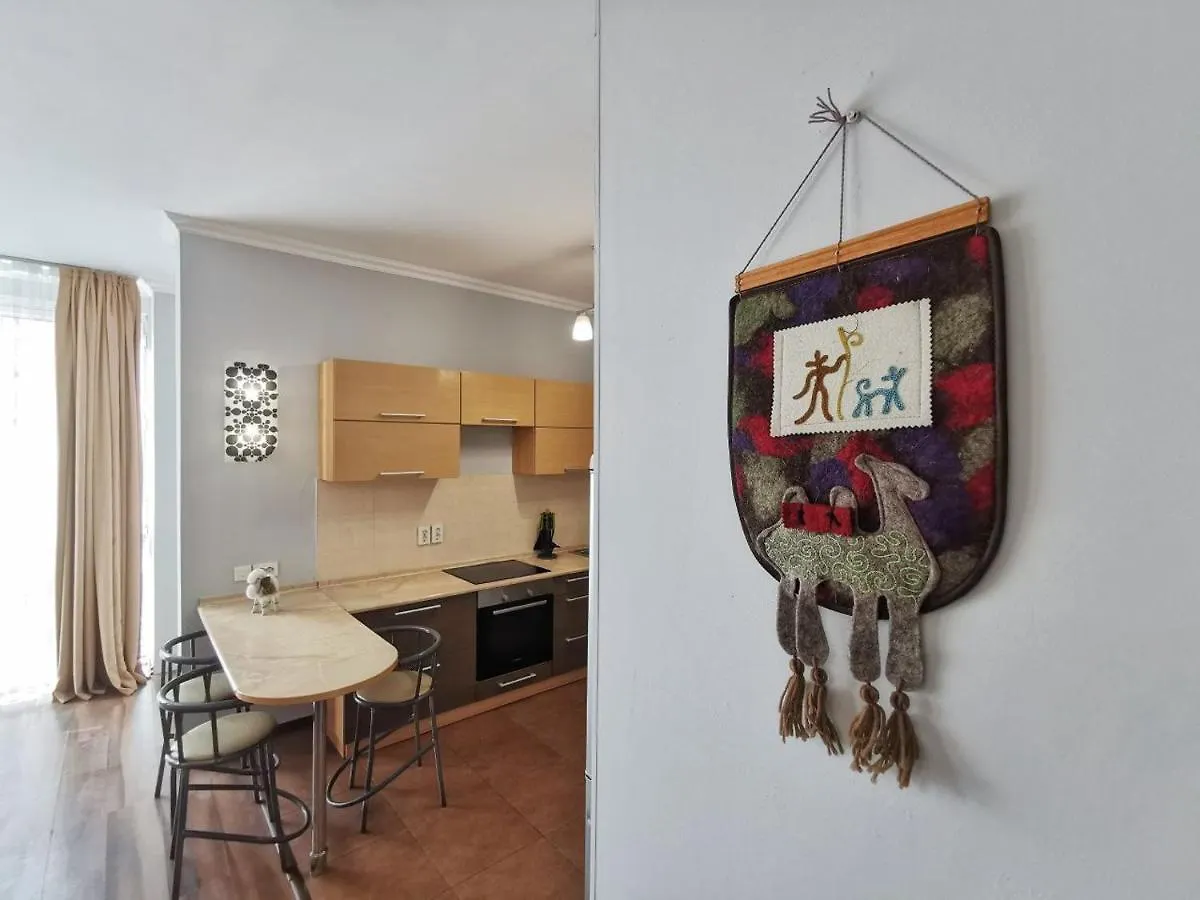 Апартаменты Moon Apartments - Manhattan Almati